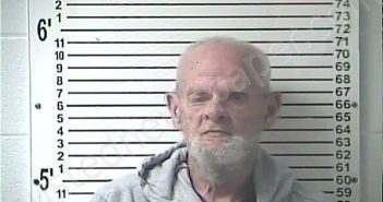 HORNBACK, CARL HANDLEY, JR | 2022-12-07 17:42:00 Hardin County, Kentucky Booking