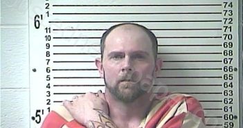 THOMPSON, ROBERT SHANE | 2022-12-07 13:51:00 Hardin County, Kentucky Booking