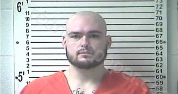 MOORE, HAYDEN WADE | 2022-12-08 10:15:00 Hardin County, Kentucky Booking