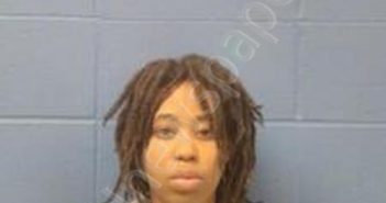 BRETAVIA D DAVIS | 2023-03-03 16:33:00 Faulkner County, Arkansas Booking