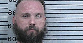 THOMPSON, DUSTIN LEE | 2023-03-05 02:31:28 Hood County, Texas Booking