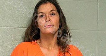 HALL, LECHRISHA NICOLE | 2023-04-08 19:21:15 Woodford County, Kentucky Booking