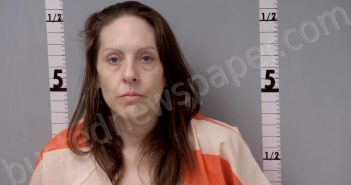 MILLER, AMANDA JO | 2023-04-13 23:18:00 Gratiot County, Michigan Booking