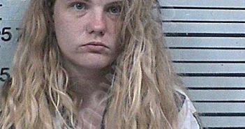 YORK, SARAH RENE DAWN | 2023-04-20 02:04:46 Hood County, Texas Booking