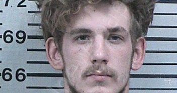 BEESON, HUNTER WAYNE | 2023-04-30 01:41:47 Hood County, Texas Booking