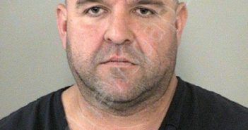 REEVES,STEVEN | 2023-05-18 02:54:00 Fort Bend County, Texas Booking