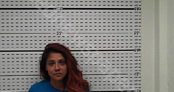 MARTINEZ, KRISTAL LEE | 2023-11-14 16:00:01 Jim Wells County, Texas Booking