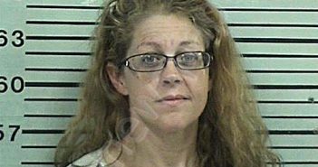 LOWERY, AMBER LOUISE | 2023-12-05 21:44:47 Hood County, Texas Booking