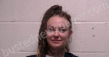 BOYD, CHRISTIN RAE | 2024-01-26 00:52:00 Robertson County, Tennessee Booking