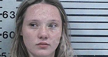 YOUNGBLOOD, ASHLEY NICOLE | 2024-03-14 22:03:43 Hood County, Texas Booking