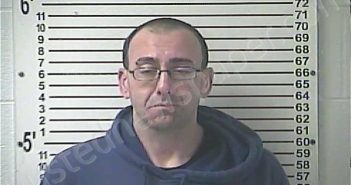 DAVIS, JOHNATHAN MICHAEL | 2024-04-01 10:21:00 Hardin County, Kentucky Booking