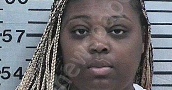 TRUITT, CHANTAE NICOLE | 2024-04-02 22:53:32 Hood County, Texas Booking