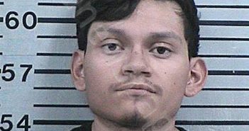 CRUZ-CORNEJO, ROBERTO MOSEIS | 2024-04-09 07:46:31 Hood County, Texas Booking