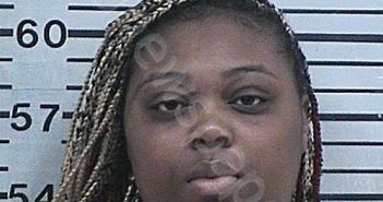 TRUITT, CHANTAE NICOLE | 2024-04-16 22:15:40 Hood County, Texas Booking
