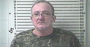 <B>BLADES</B>, <B>MARK</B> <B>CHRISTOPHER</B> #, Hardin County, Kentucky - 2024-04-17 12:00:00