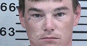 HOLMES, TAYLOR RAY | 2024-04-25 02:29:50 Hood County, Texas Booking