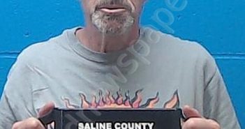ARNWINE, CHAD KELLY | 2024-04-30 15:13:00 Saline County, Missouri Booking
