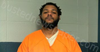MOSLEY, RAEJON JAKISE | 2024-05-03 10:32:00 Woodford County, Kentucky Booking
