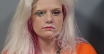 SAUNDERS, KRYSTAL MICHELLE | 2025-04-25 17:50:00 Kanawha County, West Virginia Booking