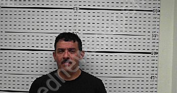 LEAL, ALBERTO RAMIREZ | 2025-05-18 04:00:01 Jim Wells County, Texas Booking