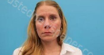 JENNIFER WARREN | 2025-05-18 02:33:00 Kendall County, Texas Booking