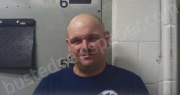 HOBBS, MITCH D | 2025-05-19 08:42:00 Mason County, Kentucky Booking