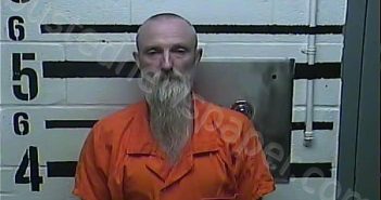 UNDERWOOD, CHAD DAVID | 2025-05-20 02:15:00 Larue County, Kentucky Booking