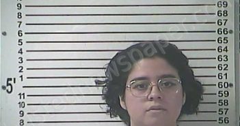 VALLE HERNANDEZ, CAMILIA DEL | 2025-05-22 17:24:00 Hardin County, Kentucky Booking