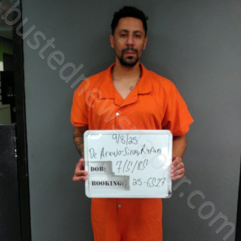 DE ARAUJO-SILVA, RAFAEL #, Sebastian County, Arkansas - 2025-09-08 15:44:00