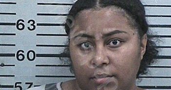 LEDESMA, JAMYLA AMONIQUE | 2025-09-28 19:06:53 Hood County, Texas Booking