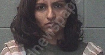 GONZALEZ, HARPREET KAUR | 2025-10-01 04:56:00 Onslow County, North Carolina Booking