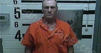 LAFOLLETTE, TRACY LYNN | 2025-10-01 22:36:00 Larue County, Kentucky Booking