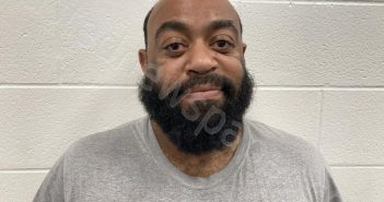 SECHREST, CHRISTOPHER ANTWON | 2025-11-14 00:26:00 Kenton County, Kentucky Booking