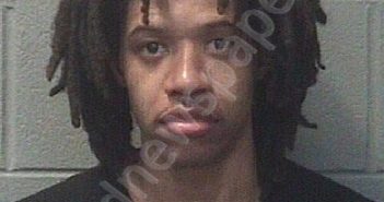 MALDONADO, MALIK MARTES | 2025-11-21 15:22:00 Onslow County, North Carolina Booking
