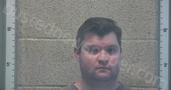 REED, JACOB N | 2025-11-22 04:41:00 Henderson County, Kentucky Booking