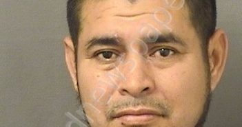 COLLAZO, JOSE R | 2025-11-24 03:59:00 Palm Beach County, Florida Booking