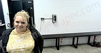 HOLCOMB, JANESSA LYNN | 2025-12-04 14:23:00 Fulton County, Arkansas Booking
