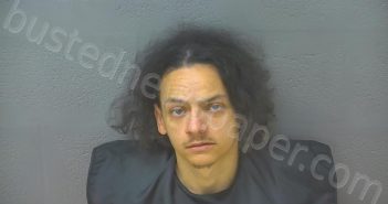 LEEPER, ANTHONY MICHAEL | 2025-12-07 04:45:00 Lynchburg, Virginia Booking