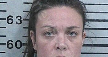 ESTEP, BOBBIE JEAN | 2025-12-08 18:40:14 Hood County, Texas Booking