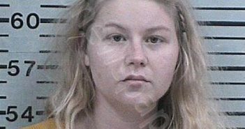 STRAMA, HANNAH NICHOLE | 2025-12-18 16:14:31 Hood County, Texas Booking