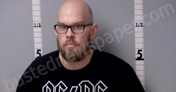 COWDREY, JAMES ROBERT | 2025-12-23 14:30:00 Gratiot County, Michigan Booking