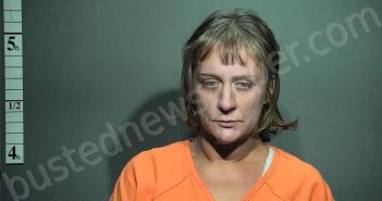 PULLIAM, JENNIFER LYNN | 2025-12-29 13:21:00 Western Tidewater, Virginia Booking