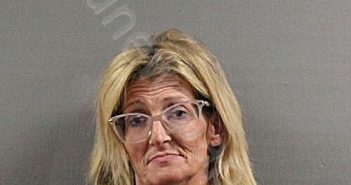 MOORE, BARBARA JEAN | 2025-12-30 16:24:46 Tuscarawas County, Ohio Booking