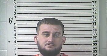 MCLEAN, DYLAN LEE | 2026-04-09 12:56:00 Hardin County, Kentucky Booking